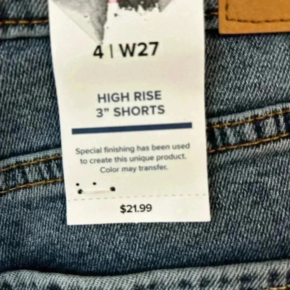 Women’s size 4.‎ Denizen Levi’s shorts. NWT - Picture 5 of 9